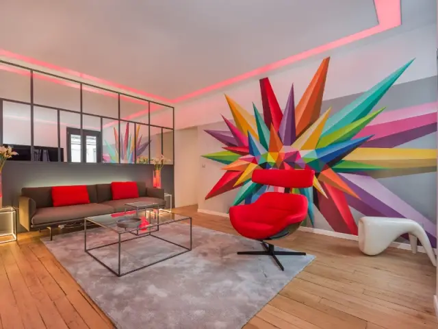 Une fresque signée Okuda dans le salon