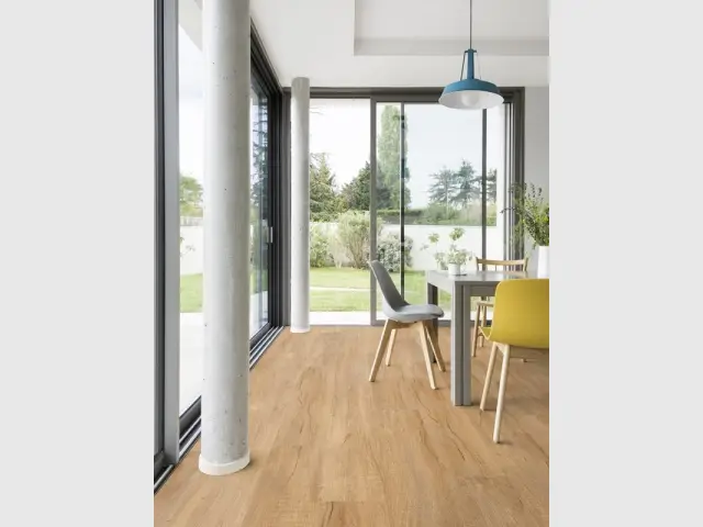 Sol vinyle Virtuo-Clic 55, décor Land oak gold, Gerflor, prix : 36,99 &euro;/m2