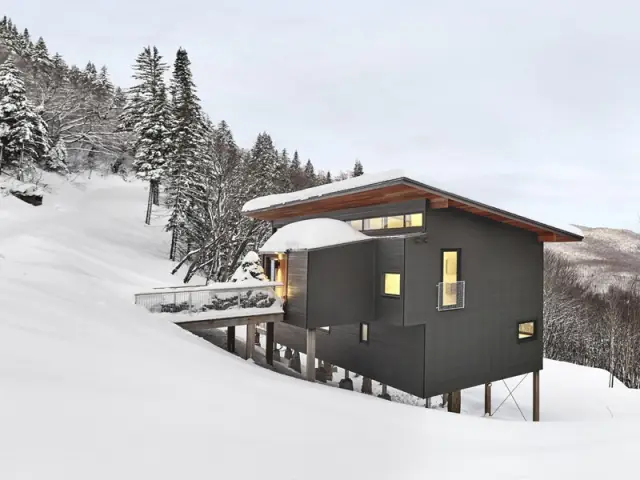 Insolite : un luxueux chalet monté sur pilotis 