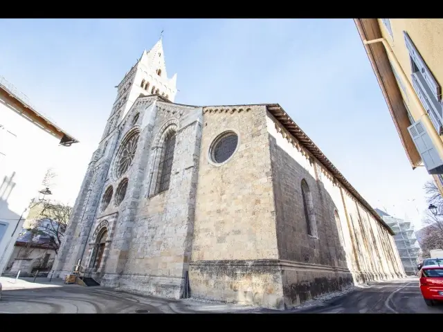 Hautes-Alpes, Cathédrale ND du Real 