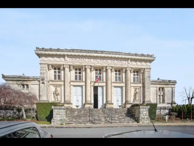 Maine-et-Loire, Ancien tribunal de Baugé en Anjou 