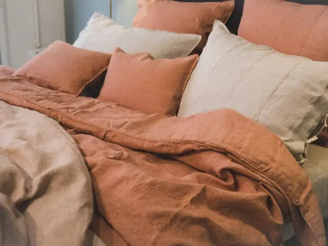 Du linge de lit terracotta