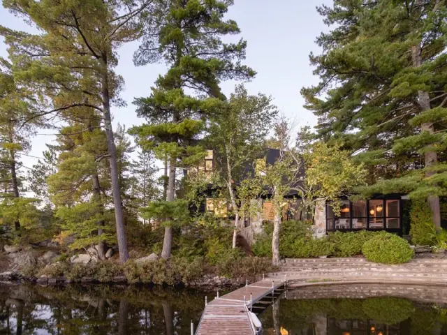 Un chalet qui se fond dans le décor