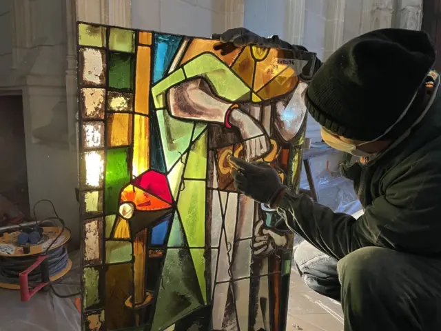 Quid des vitraux ?  - Chapelle Saint-Hubert château d'Amboise chantier