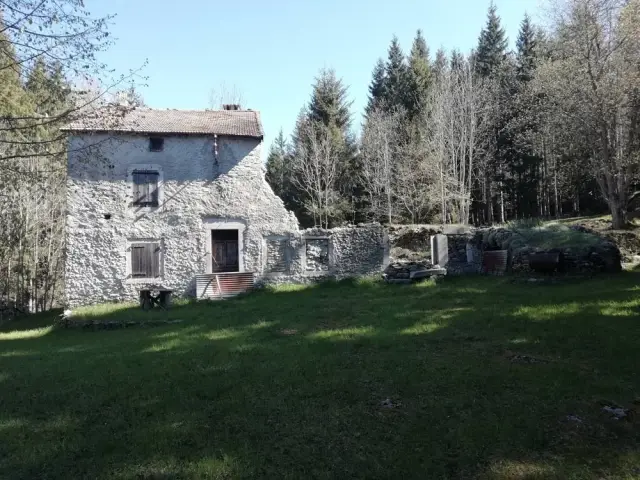 Une bâtisse ancienne à reconstruire