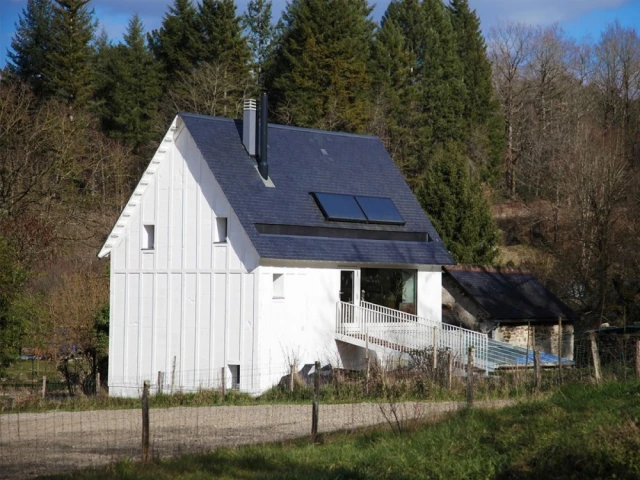 Une maison inhabitée transformée