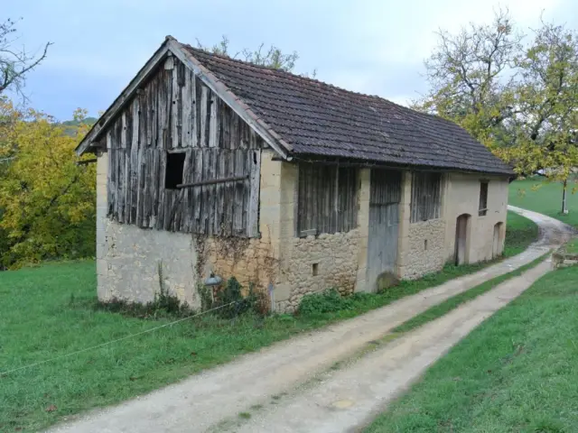 Une incroyable métamorphose - Granges Périgord transformées en gîte