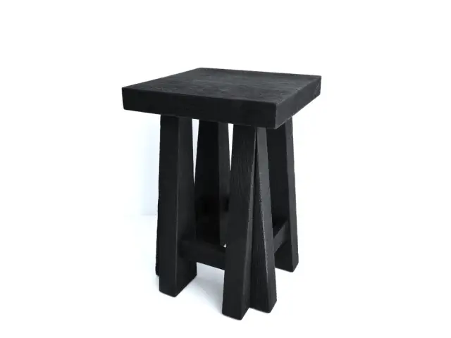 Un tabouret créé sur mesure par Sébastien Krier