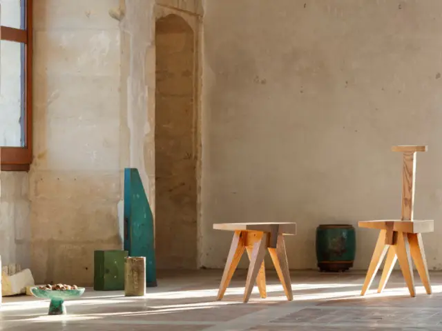 La chaise et le tabouret