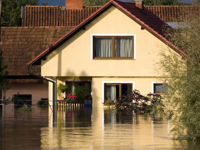 illustration maison inondation