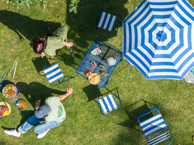 Le parasol rétro se fait une place au soleil 